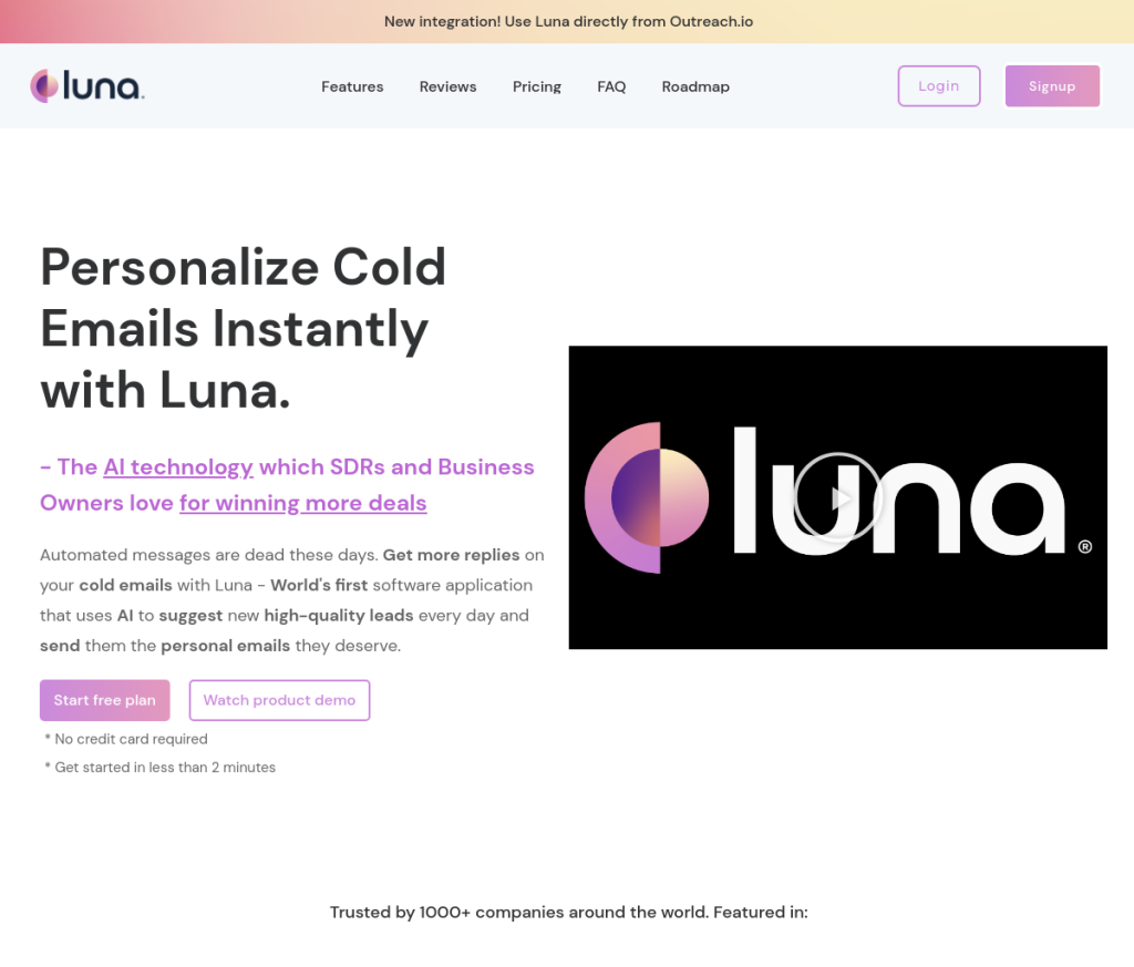 Imagem de uma ferramenta de IA de login do Luna, mostrando uma interface amigável com campos de entrada para e-mail e senha, opções para lembrar as informações de login e um botão de login. A imagem também exibe a marca Luna e o slogan 